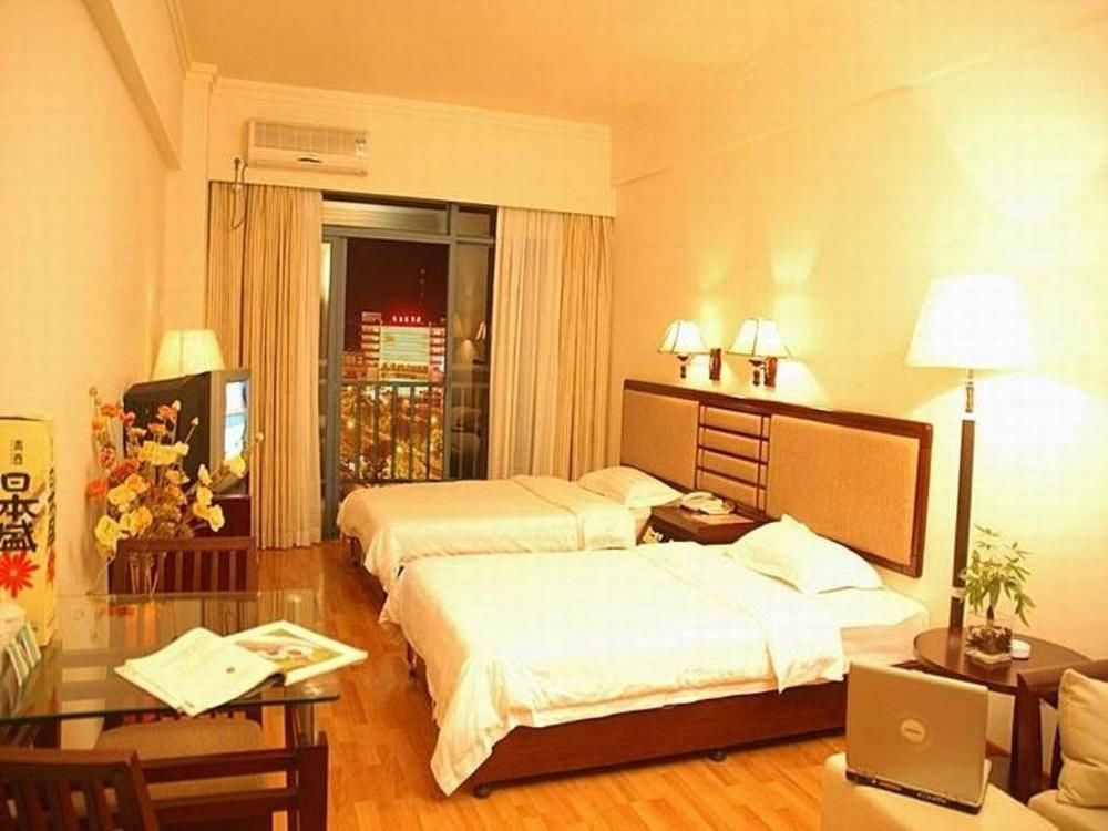 Green Bamboo Hotel Гуйлинь Экстерьер фото